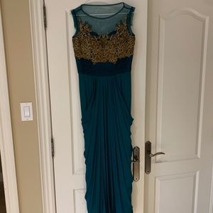 🔥HOST PICK🔥 Teal and Gold Applique Dress, size 0-2 (Stunning statement dress)